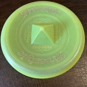 Freestyle Pyra-Disc Flying Disc 1978 Positive Pyramids Inc Vintage
